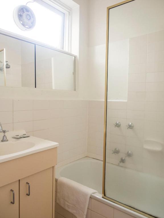 Armadale Serviced Apartments Мельбурн Номер фото